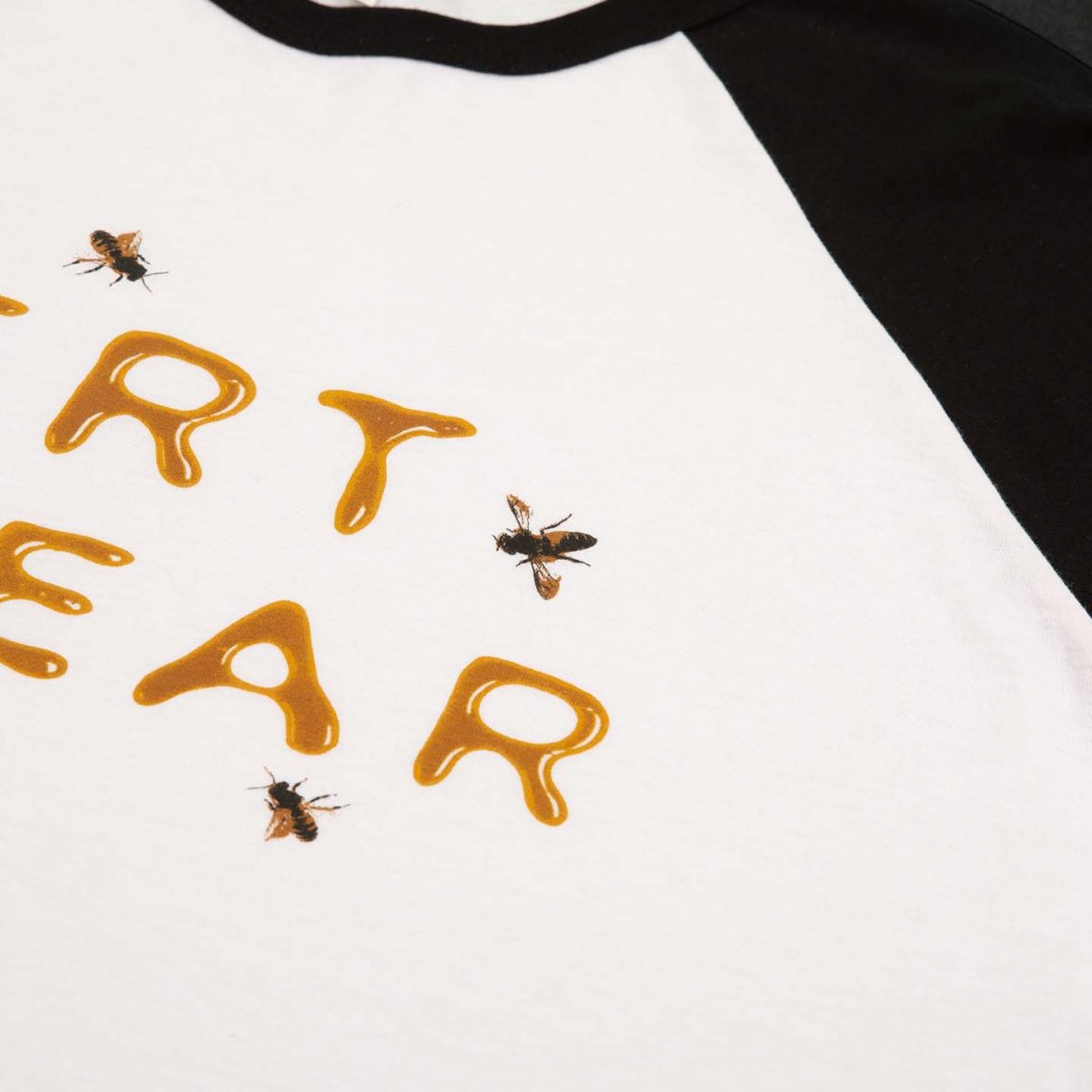 Pert-Near_Honey_IMG_0170_1x1